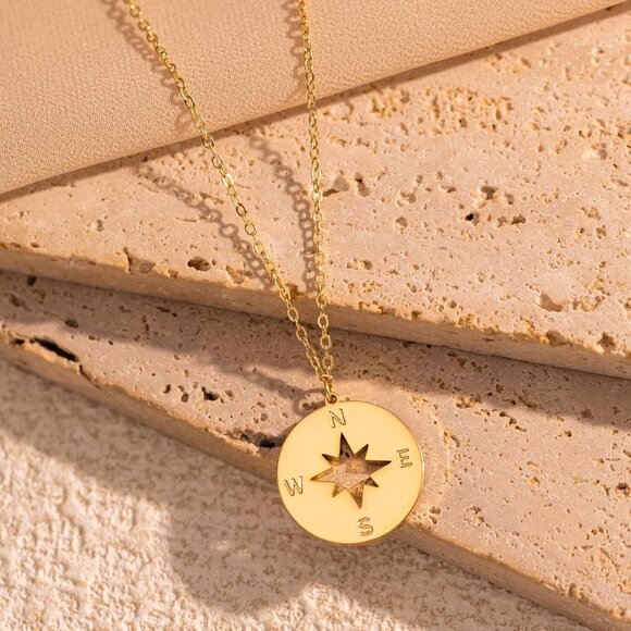 ⚡Gold Compass Pendant Necklace for Women Travel Adventure Jewelry Gift Idea - Picture 6 of 8